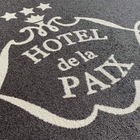 Tapis et sols personnalisés